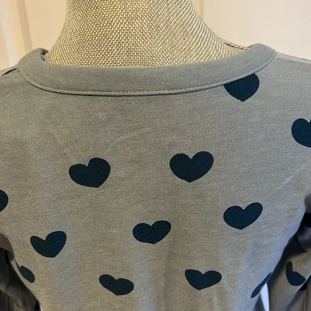 NWT Chaser Blue top with hearts - Picture 6 of 7